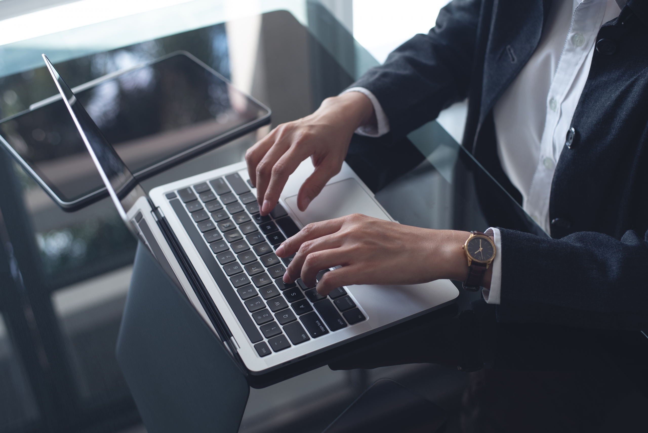 Бизнес хадгаламж