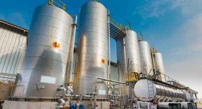 Unloading of silos with chemicals for the food industry
